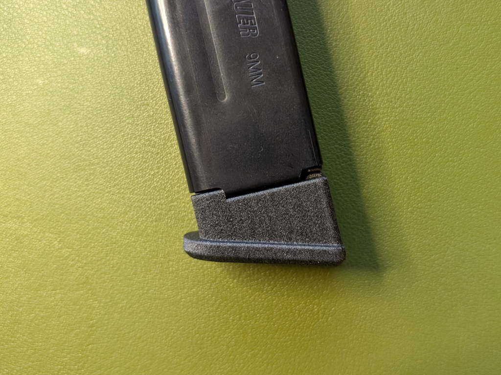 SIG P365XL 12rd to Xmacro Magazine Adapter